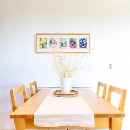 Serenity Cove, The Fox S Lair Hospitality Apartamento